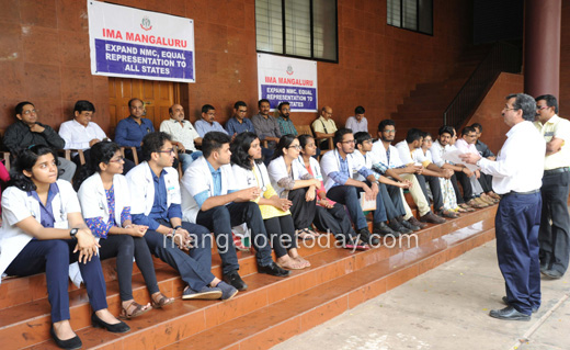 Doctors protes